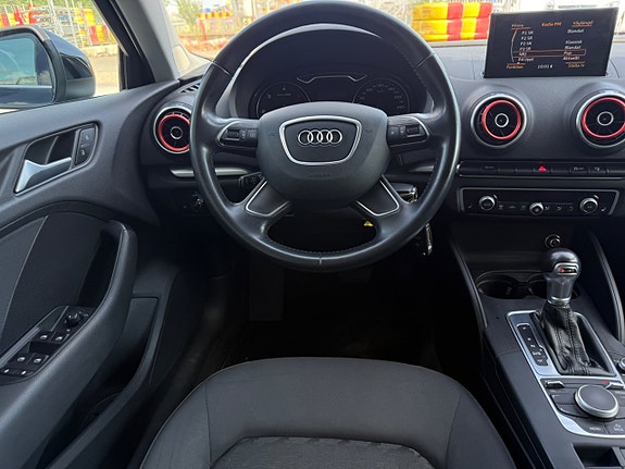 Audi A3 8 of 11