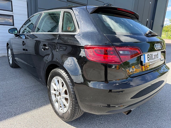 Audi A3 4 of 11
