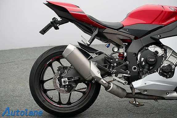 Yamaha YZF-R1* SVENSKSÅLD, ABS, TC, QUICK SHIFTER, 10 of 26