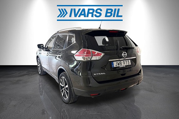 Nissan X-Trail 3 of 5