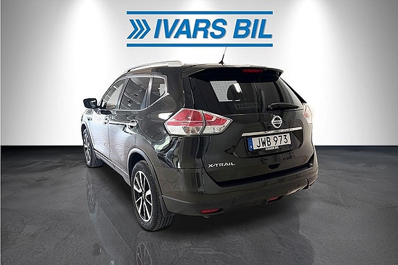 Nissan X-Trail 3 of 5