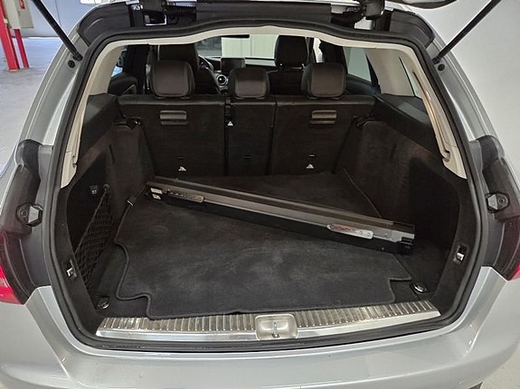 Mercedes-Benz C220 d 8 of 10
