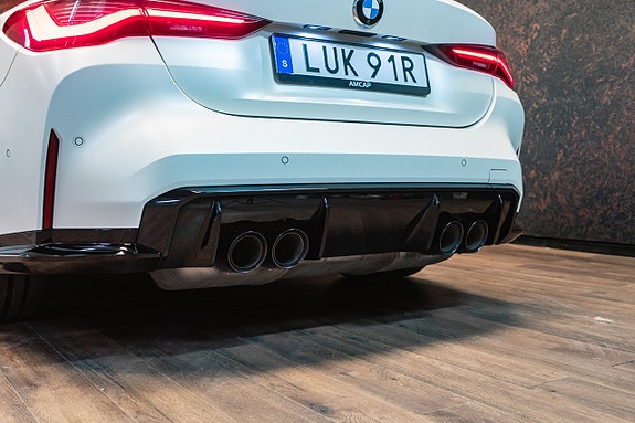 BMW M4 10 of 30