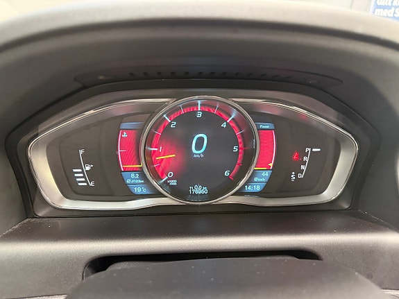 Volvo XC60 17 of 21