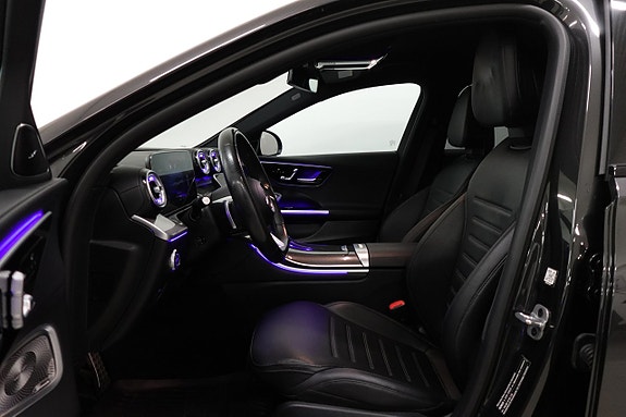 Mercedes-Benz C300 4 of 5