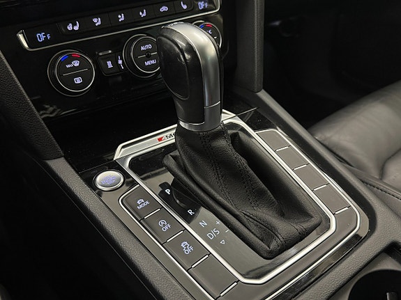 Volkswagen Passat 11 of 21