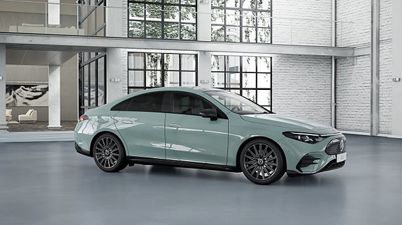 Mercedes-Benz CLA250+ 3 of 5