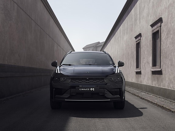 Lynk & Co 01 2 of 7