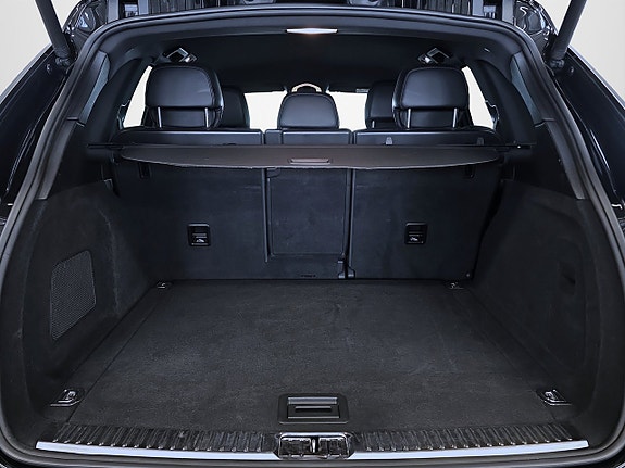 Porsche Cayenne 15 of 16
