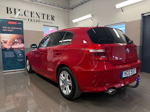 BMW 120d 2 of 5