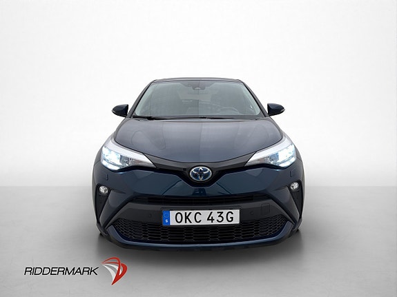 Toyota C-HR 2 of 5