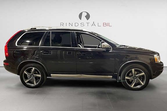 Volvo XC90 8 of 16