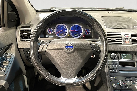 Volvo XC90 13 of 16