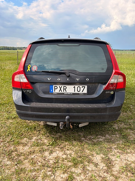 Volvo V70 4 of 5