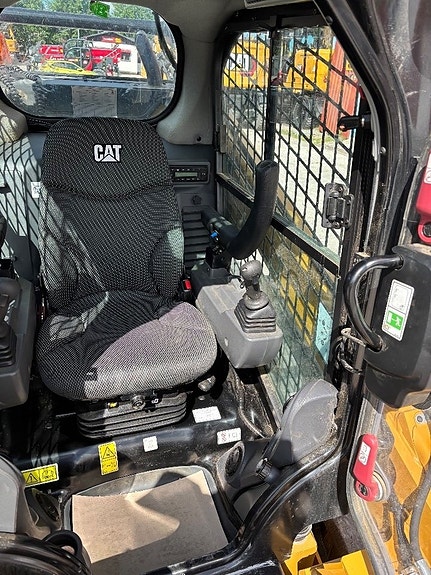 CAT 299 D3 XPG High Flow 5 of 15