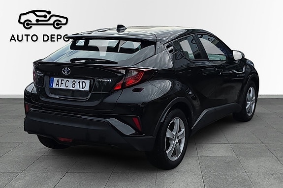 Toyota C-HR 5 of 10