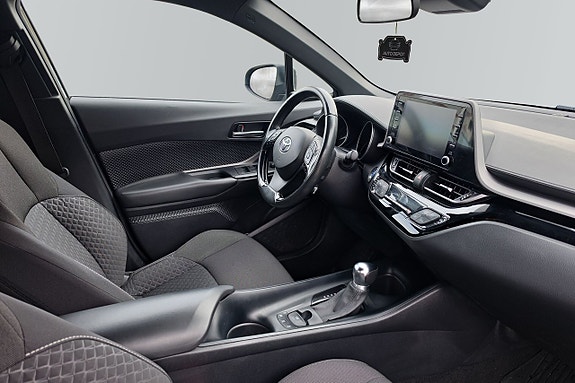 Toyota C-HR 8 of 10