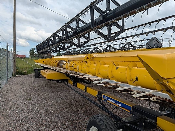 New Holland Varifeed 12,5 2 of 5