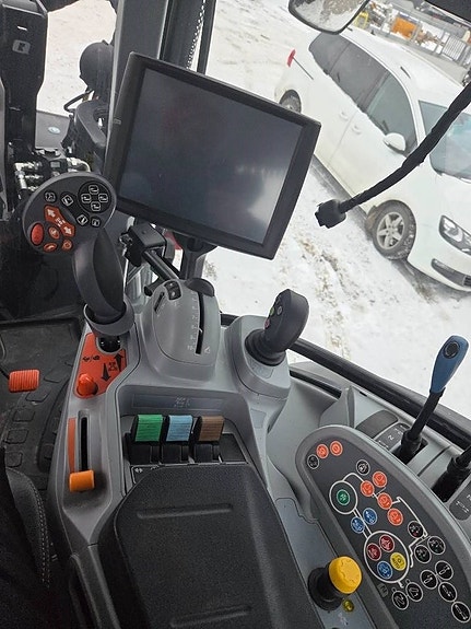 New Holland T 5.140 Dynamic Command 8 of 12
