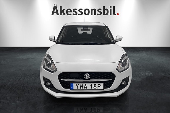 Suzuki Swift 2 of 5