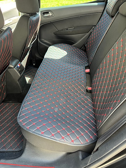 Peugeot 308 3 of 4