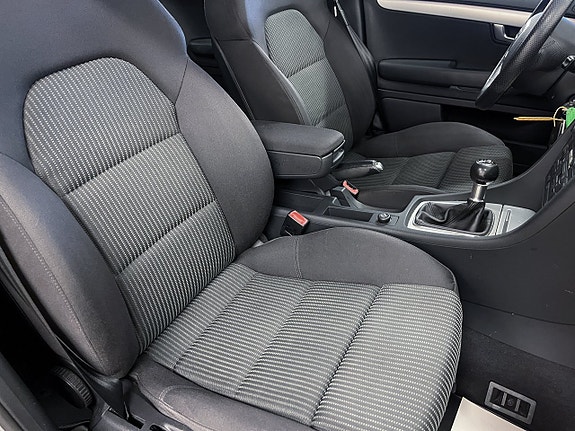 Audi A4 7 of 12