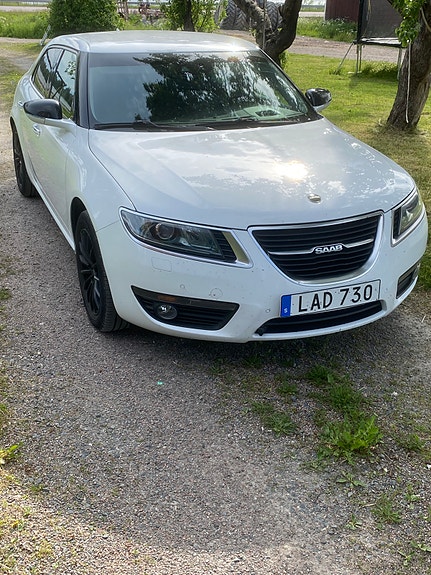 Saab 9-5 2 of 10