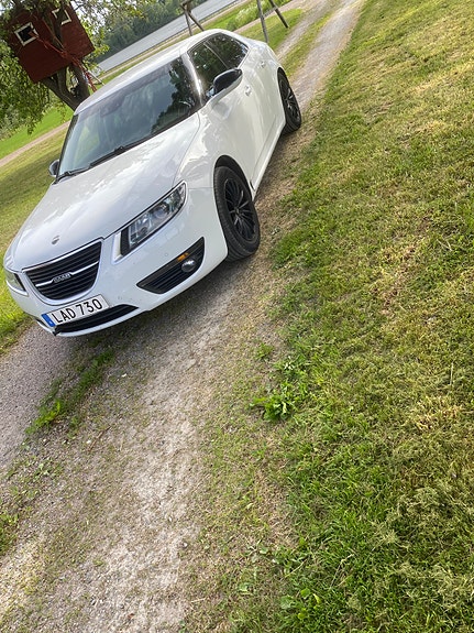 Saab 9-5 3 of 10