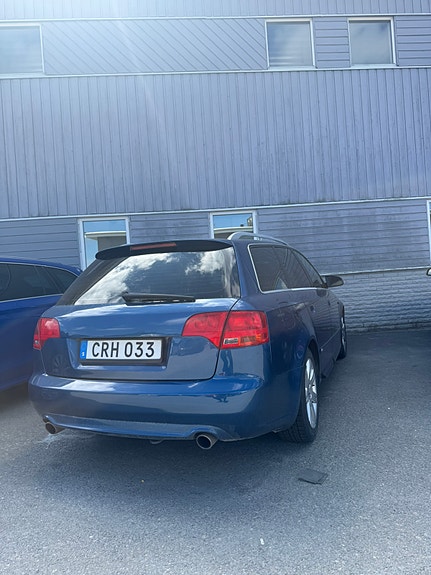Audi A4 3 of 6