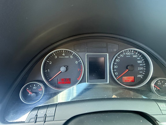 Audi A4 4 of 6