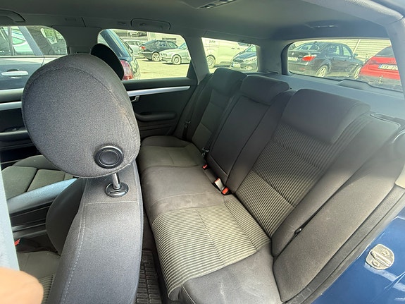 Audi A4 5 of 6