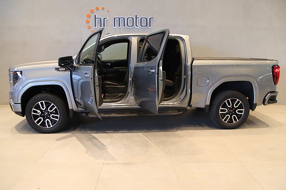 GMC Sierra 8 of 26