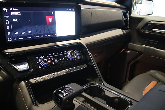GMC Sierra 19 of 26