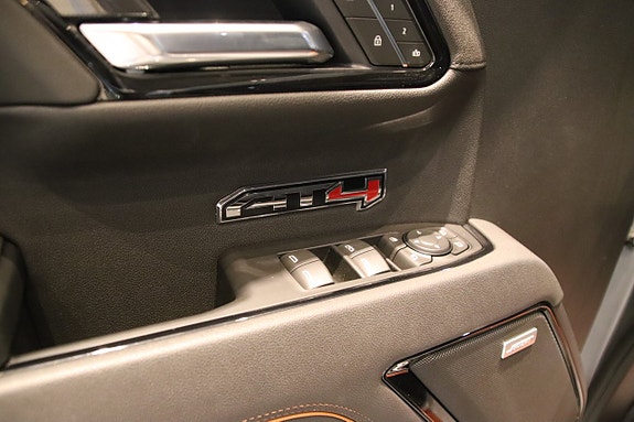 GMC Sierra 12 of 26
