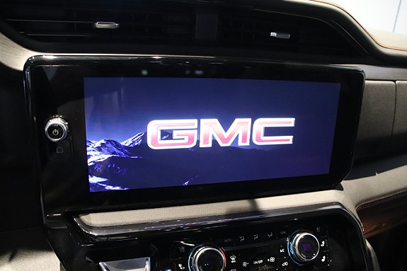 GMC Sierra 17 of 26