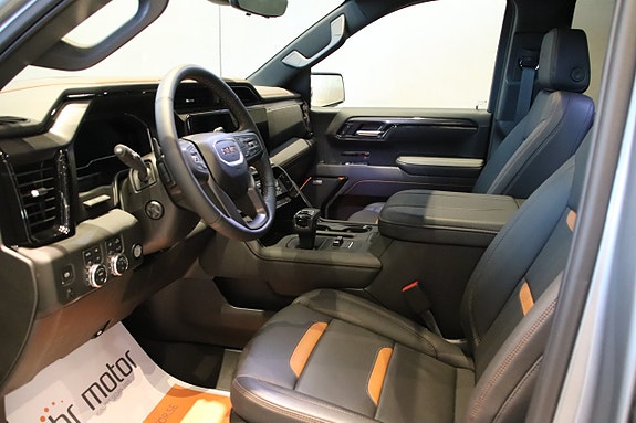 GMC Sierra 10 of 26