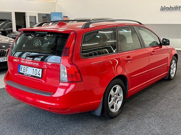Volvo V50 5 of 16