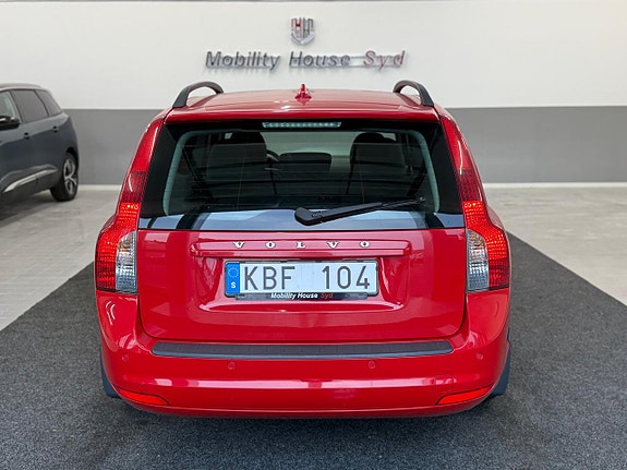 Volvo V50 7 of 16