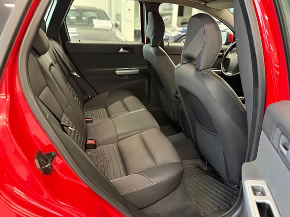Volvo V50 15 of 16