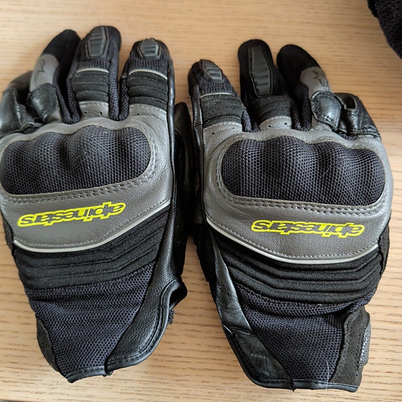 Product image 3 of 4