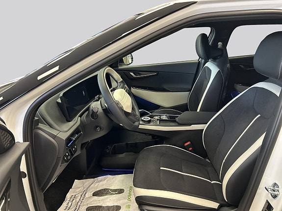 Kia EV6 7 of 14