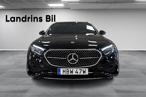 Mercedes-Benz E300 de 2 of 19