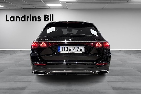 Mercedes-Benz E300 de 5 of 19