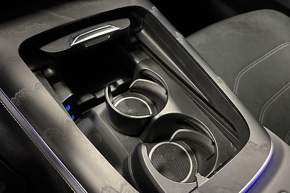 Mercedes-Benz E300 de 12 of 19