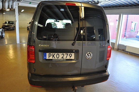 Volkswagen Caddy Maxi 5 of 5