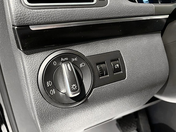 Volkswagen Touran 17 of 23