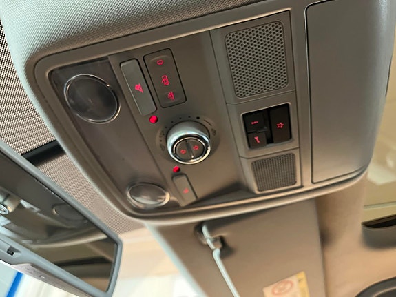 Volkswagen Touran 22 of 23