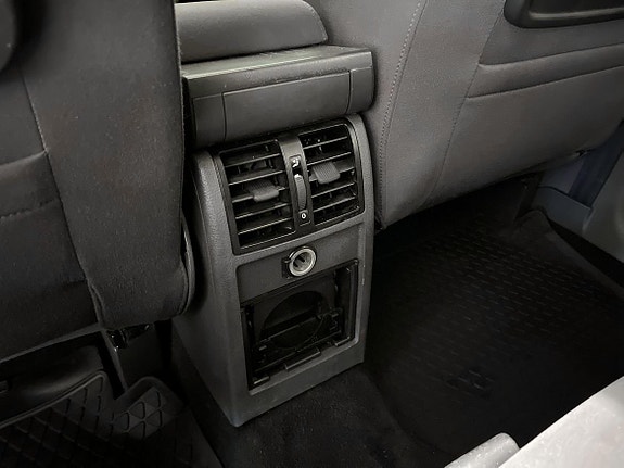 Volkswagen Touran 10 of 23