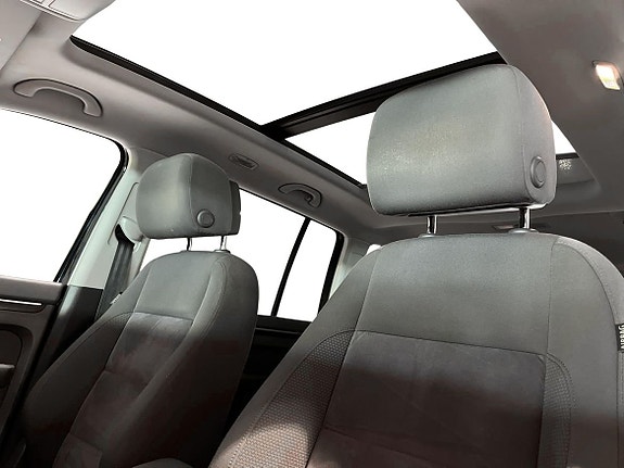 Volkswagen Touran 23 of 23