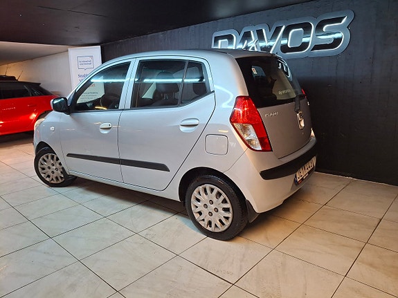 Hyundai i10 4 of 5